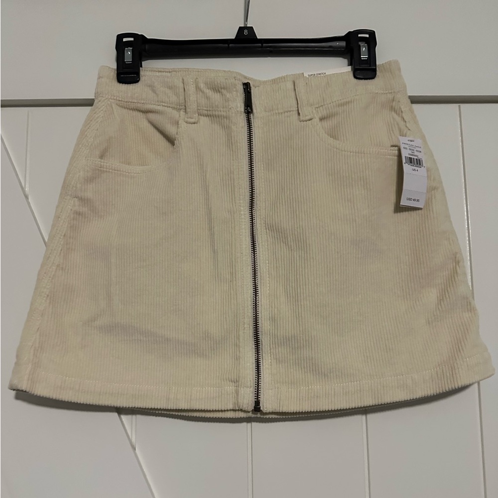 American Eagle SUPER HI-RISE A-LINE
SUPER STRETCH Skirt - Size 4 (27W)